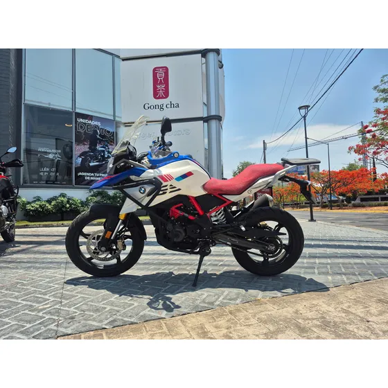 Motocicleta Doble Propósito Único Dueño Garantía Vigente