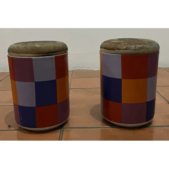 Juego De Embaces Para Especias, Hecha De Cerámica. Usado