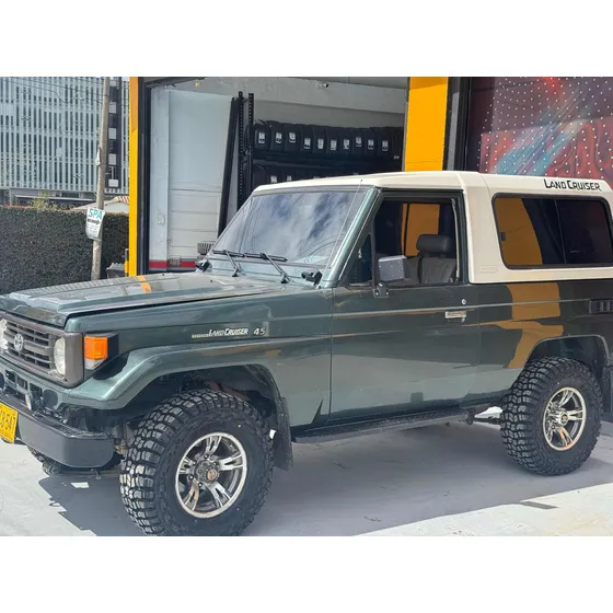 Toyota Land Cruiser 4.0 Fj73