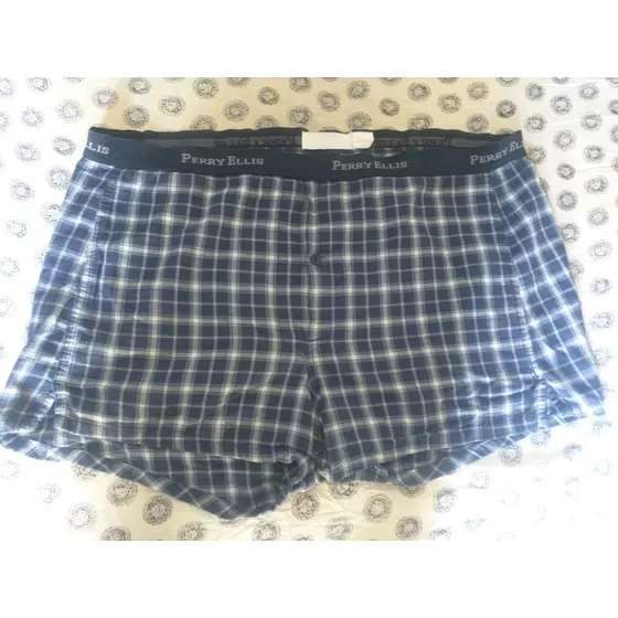 Bóxer Perry Ellis. Talla L. Usado. 