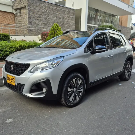 Peugeot 2008 2022 1.2 Allure At