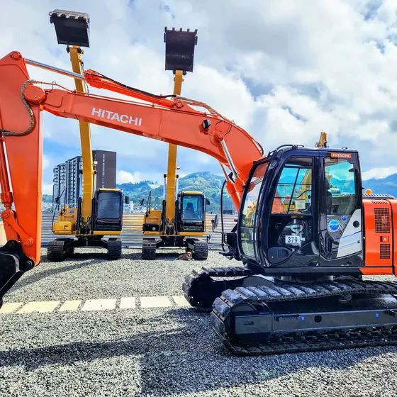 Hitachi Zx135-5 Año 2014 Genuina Japonesa Importada 