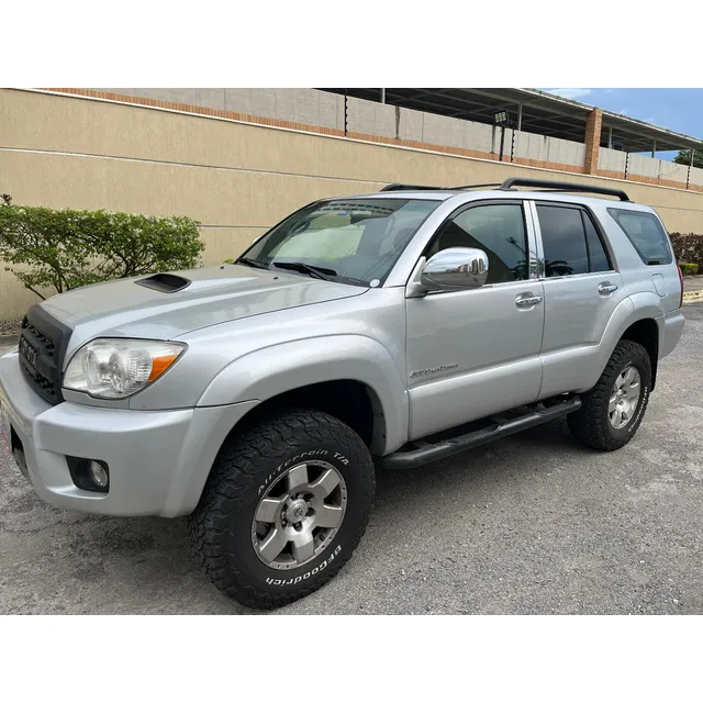 Toyota 4runner .