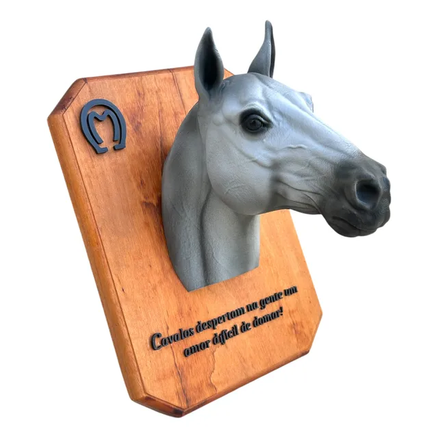 Cabeça De Cavalo Decorativa 3d Com Base De Madeira Rústica