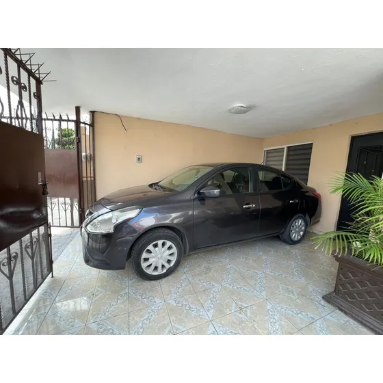 Nissan Versa 1.6 Sense At