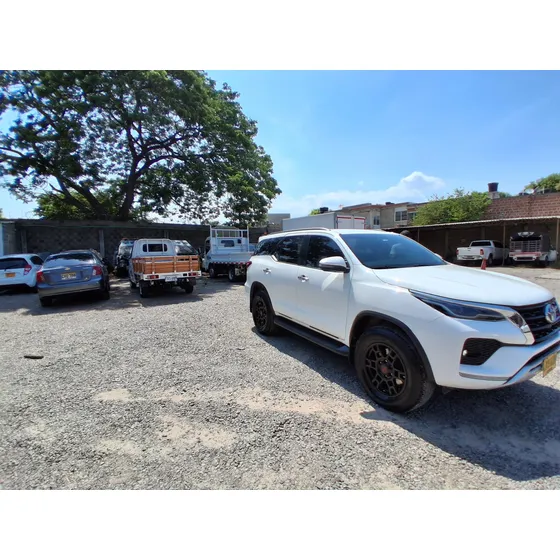 Toyota Fortuner 2.7l