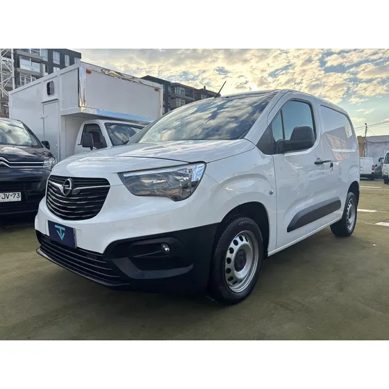 Opel Combo L1