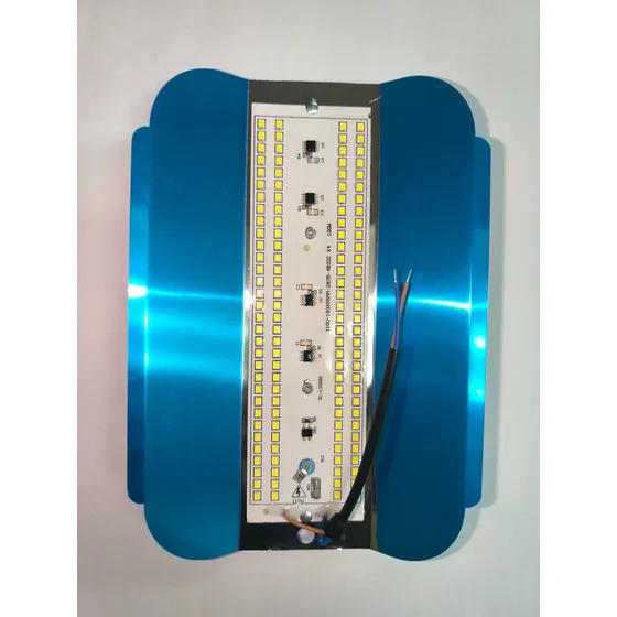 Reflector Liviano Lampara Led 100w Multivoltaje Oferta