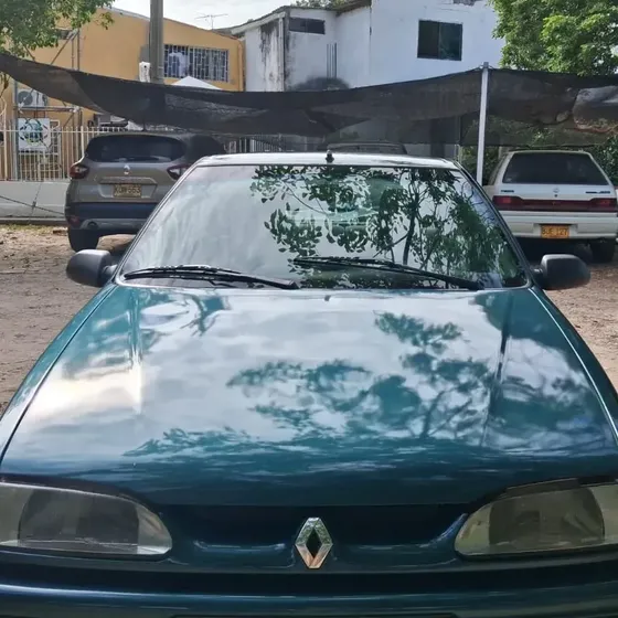 Renault R19 1999 1.4 Inyeccion