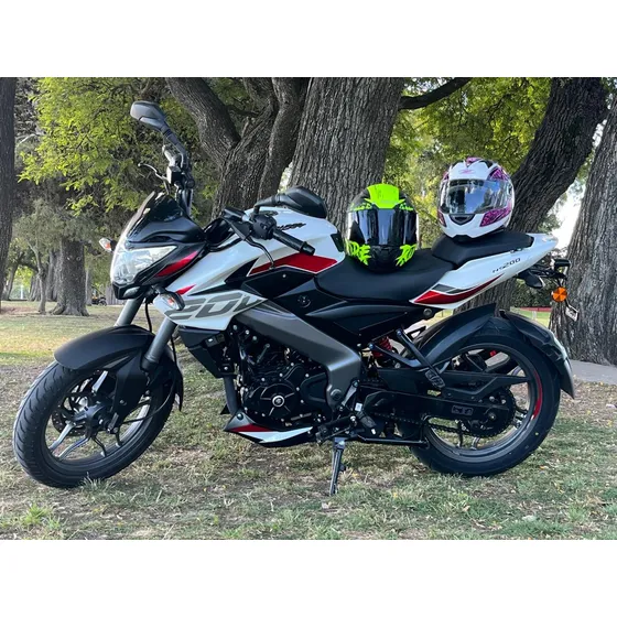 Bajaj Rouser Ns200 2024