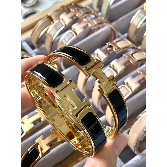 Hermès Brazalete H De Oro Amarillo Y Negro