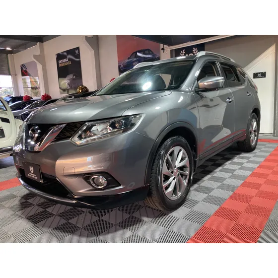Nissan X-trail 2.5 Exclusive 2 Row Cvt