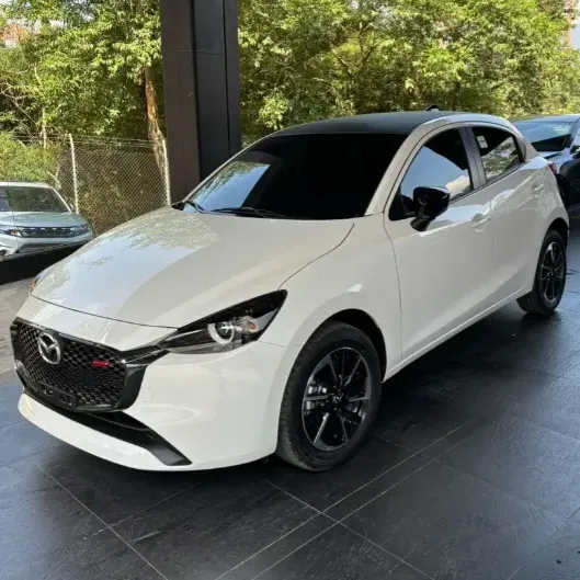 Mazda 2 Sport 2027 2.0 Grand Touring Lx Carbon Edition At