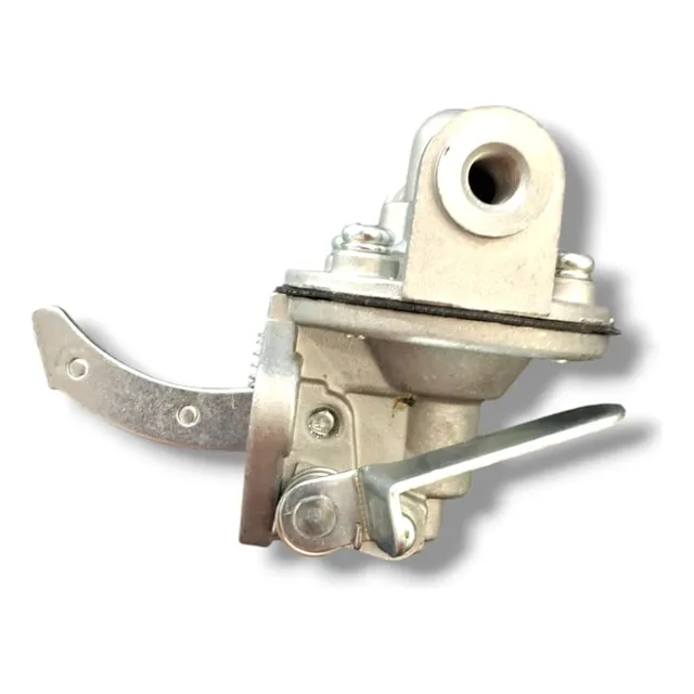 Bombin De Gasoil Motor Yanmar 2tn66 / 3tn66
