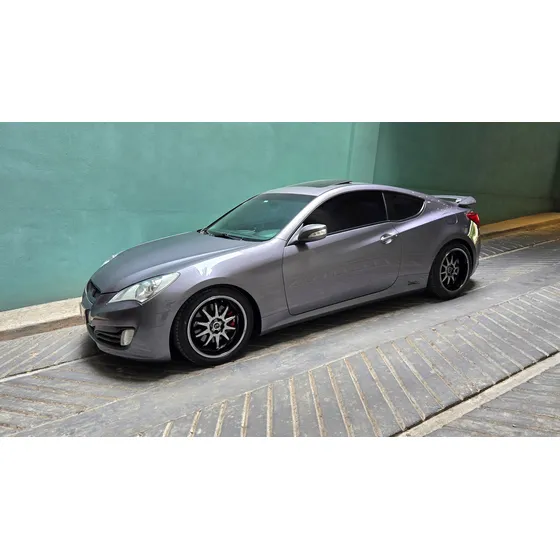 Hyundai Genesis 3.8 Coupe 300cv 6at