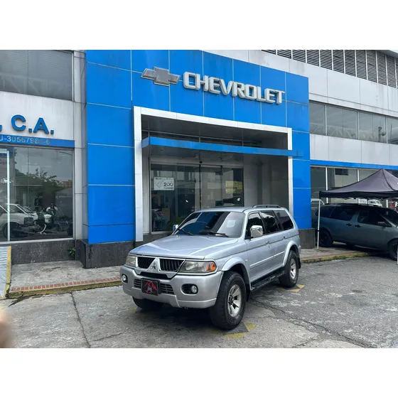 Mitsubishi Montero Sport Gls