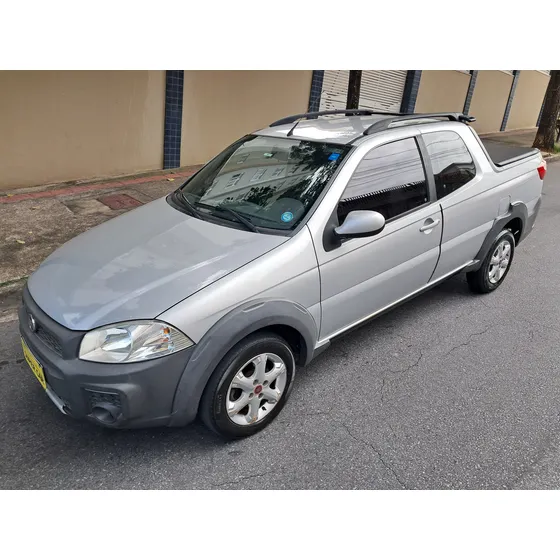 Fiat Strada 1.4 Hard Working Cab. Dupla Flex 3p