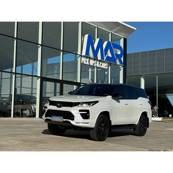 Toyota Hilux Sw4 2.8 Tdi Gr-s 4x4 7as 6at