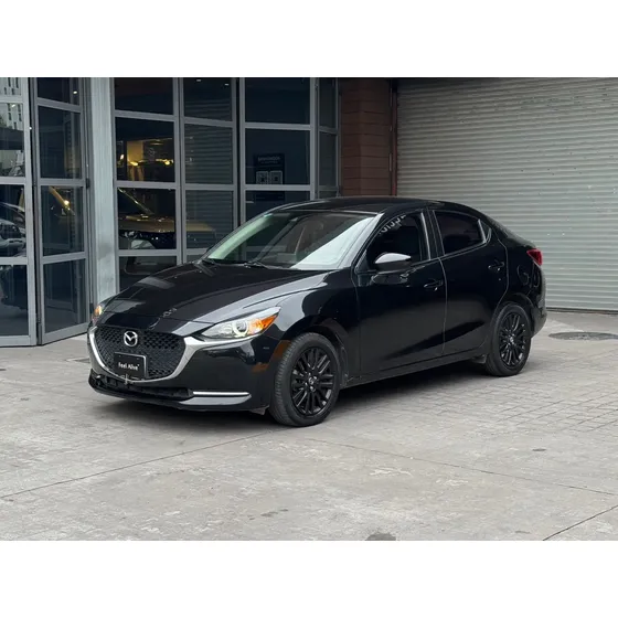 Mazda Mazda 2 2023 4p I Carbon Edition L4/1.5 Aut Mhev