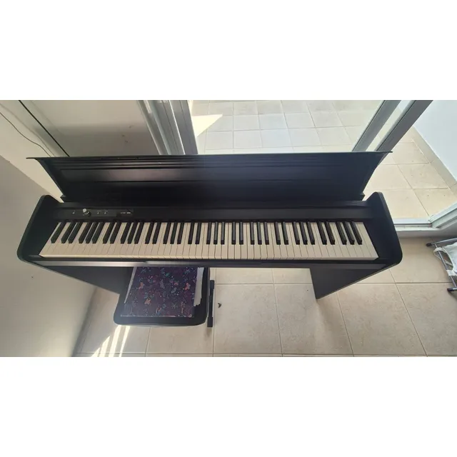 Piano Digital Korg Lp-180 88 Teclas Con Pedal