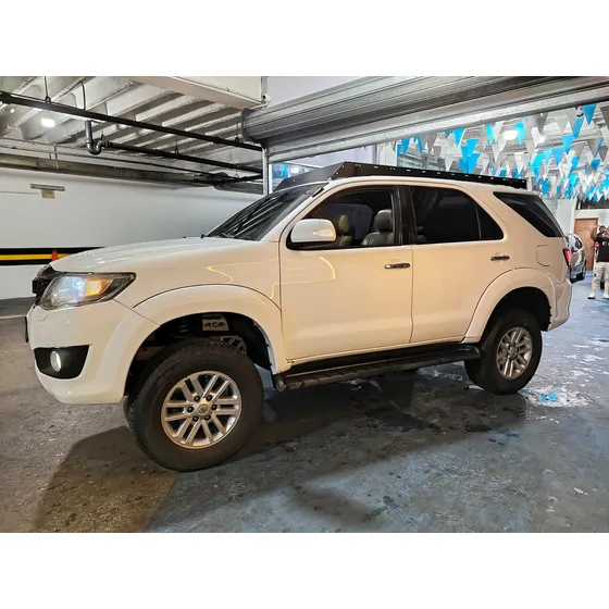 Toyota Fortuner Sr