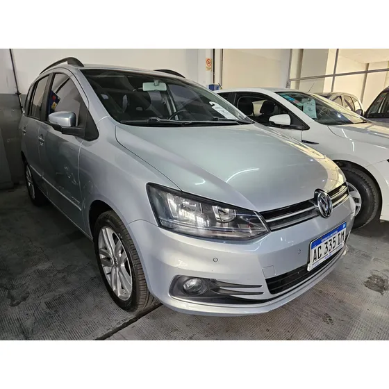 Volkswagen Suran 1.6 Imotion Highline 110cv