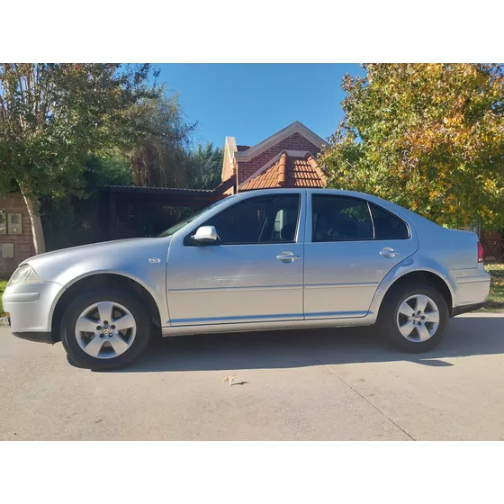 Volkswagen Bora 2.0 Trendline 115cv Tiptronic