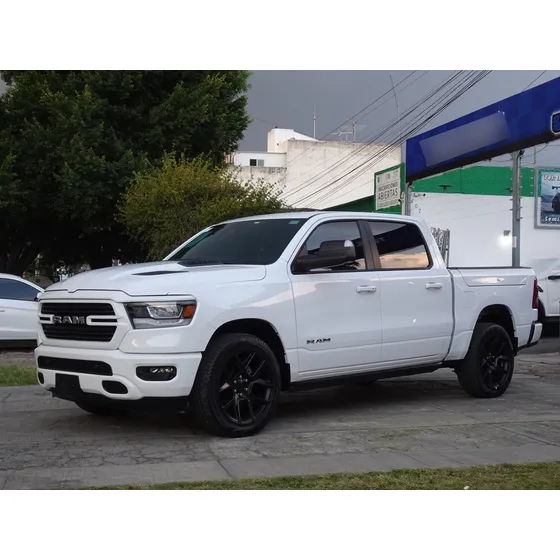 Ram Ram 1500 Laramie 4x4