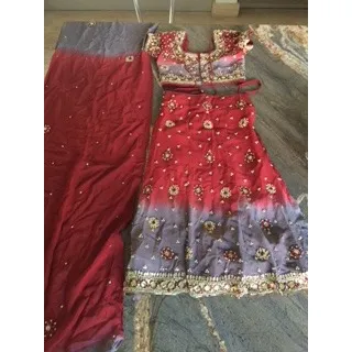 Vestido Hindu Niña Talla  3 A 4. Original. Disfraz (30)