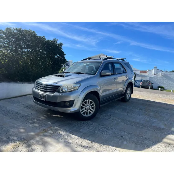 Toyota Hilux Sw4 3.0 Srv 171cv 4x4 - C3