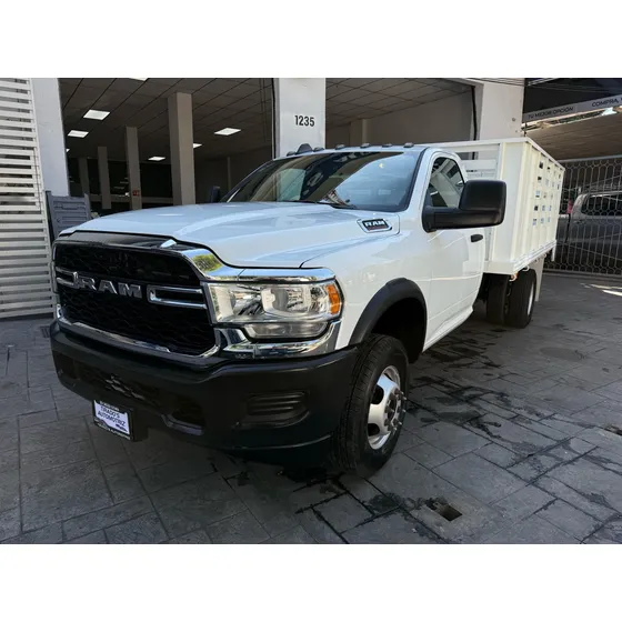 Ram 4000 5.7 Chasis Cabina Pl 4x2 Mt