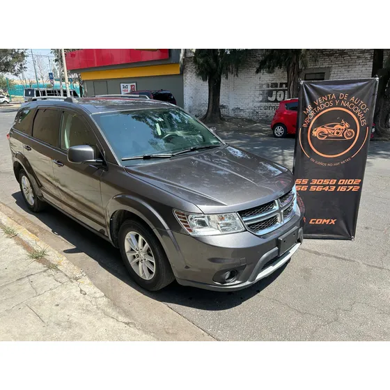 Dodge Journey 2.4 Sxt 7 Pasajeros At