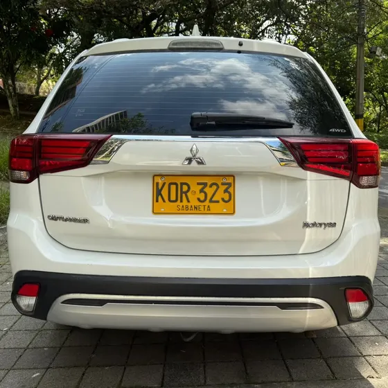 Mitsubishi Outlander 2022 2.4 Kaiteki