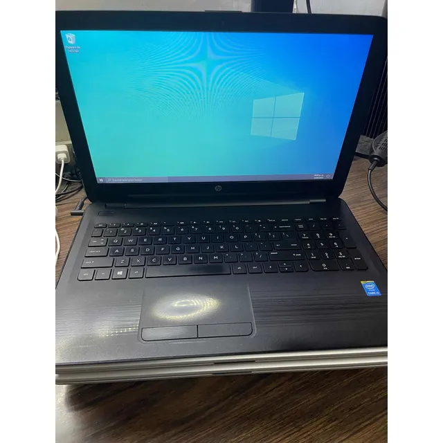 Laptop Hp 15-ay
