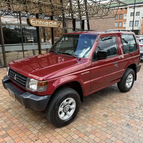 Mitsubishi Montero 2012 2.4