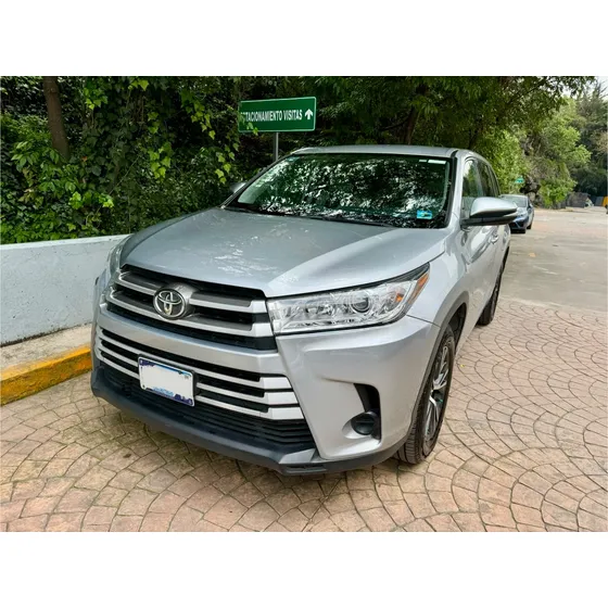 Toyota Highlander 3.5 Le At