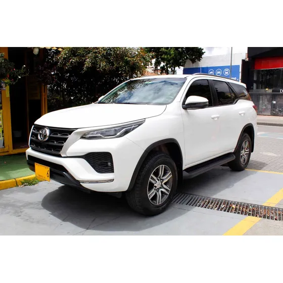 Toyota Fortuner 2.7 Sr At 4x2