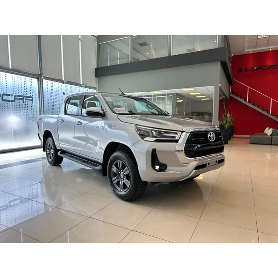 Toyota Hilux Pick-up 2.8 Cd Srv 204cv 4x4