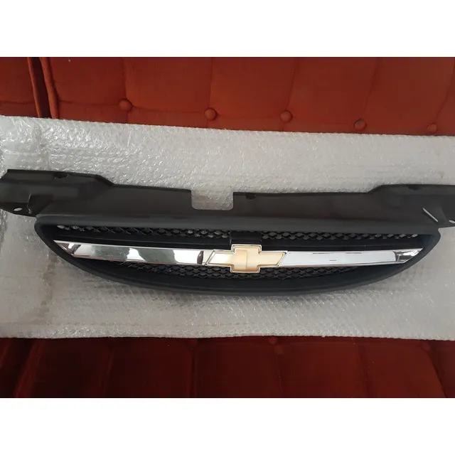 Parrilla Completa Original Aveo 2004 Y 2005