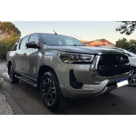 Toyota Hilux Pick-up 2.8 Cd Srx 177cv 4x2 At