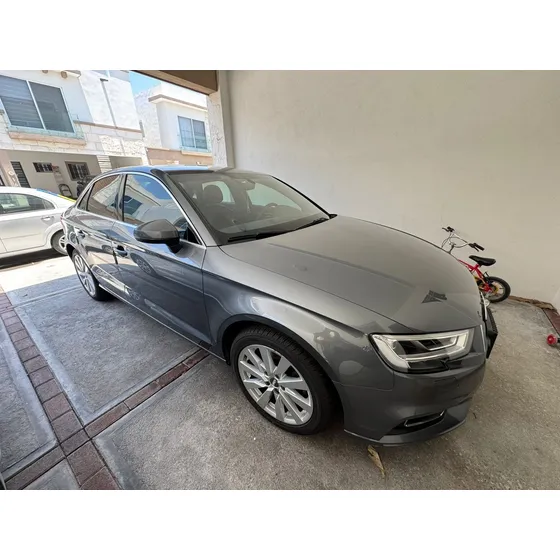 Audi A3 2.0 Sedán L Select At Dsg