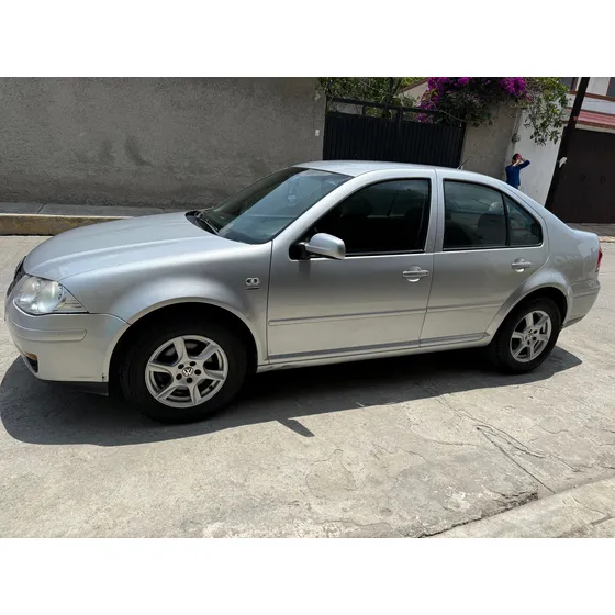 Volkswagen Jetta Clásico 2.0 Cl 5vel Aa Mt