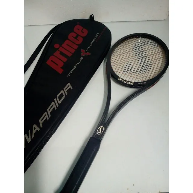 Raqueta De Tenis De Grafito Marca Spalding Con Forro