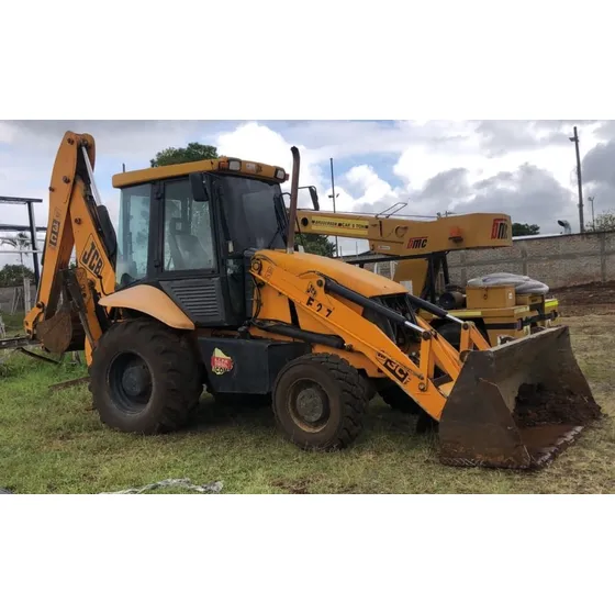 Retroexcavadora Jcb 2010