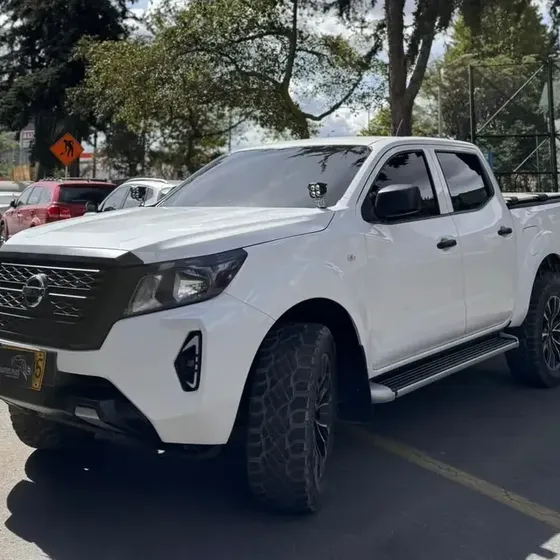 Nissan Frontier 2022 Nissan Frontier Doble Cabina 4x2 Mecanica
