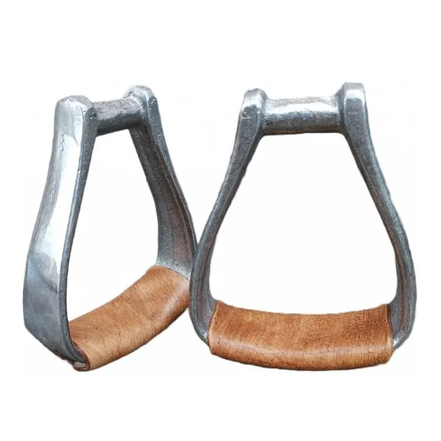 Estribo Quarto De Milha De Aluminio Polido Para Sela Laço