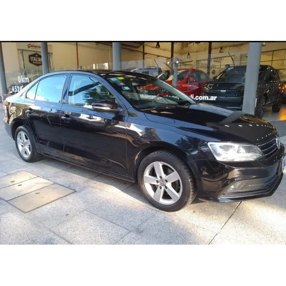 Volkswagen Vento 2.5 Advance Plus 170cv