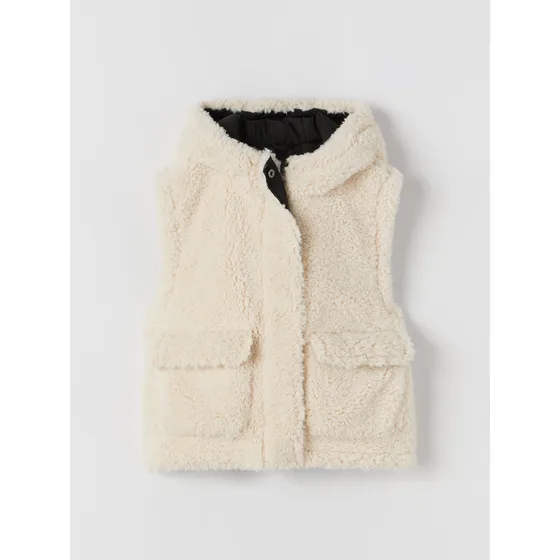 Chaleco Imitacion Piel. Marca: Zara Kids. Talla 13/14