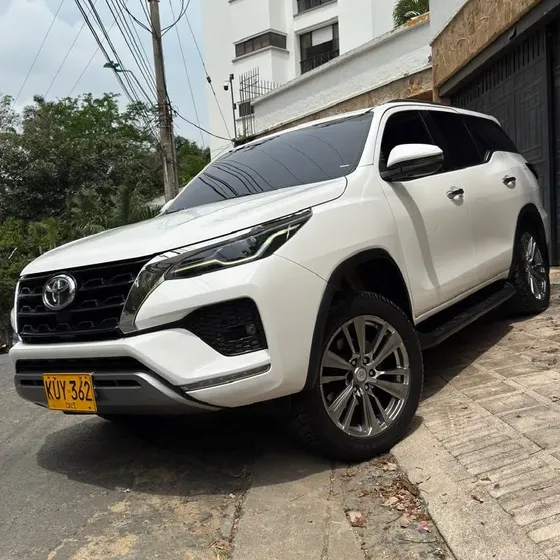 Toyota Fortuner 2021 2.7 Srv At 4x2
