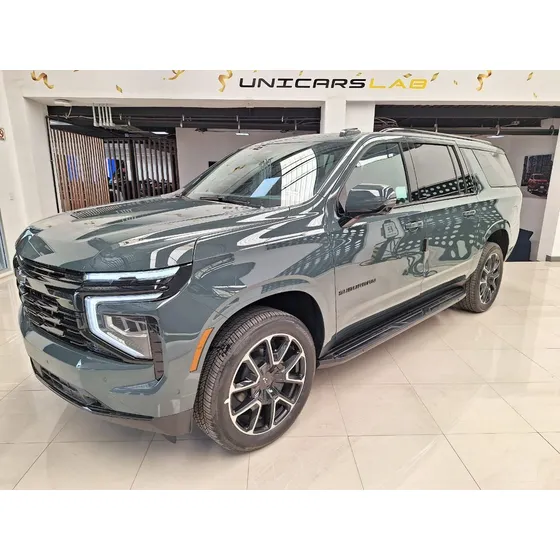 Chevrolet Suburban 5.3 V8 Rst At